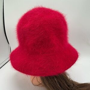 David and Young Bucket vintage red hat